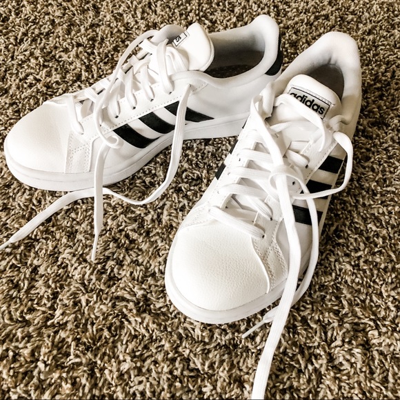 adidas Shoes - NEW! Adidas Grand Court shoes. Size 7